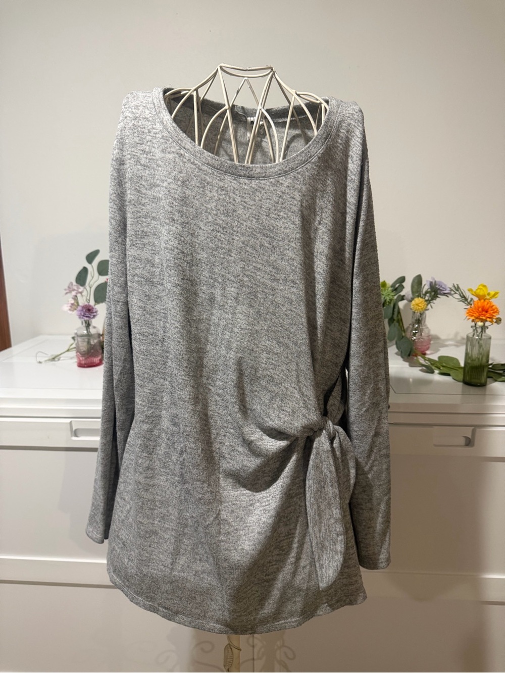 Cable & Gauge Light Heather Gray Side-Tie Long Sleeve Top